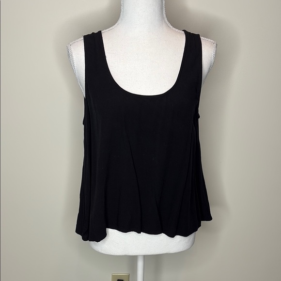 Xai Black Sleeveless Women's Rayon Split Back Top. Large - Picture 1 of 9